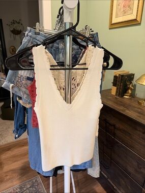 aerie Cream Ribbed V-Neck Tank Top